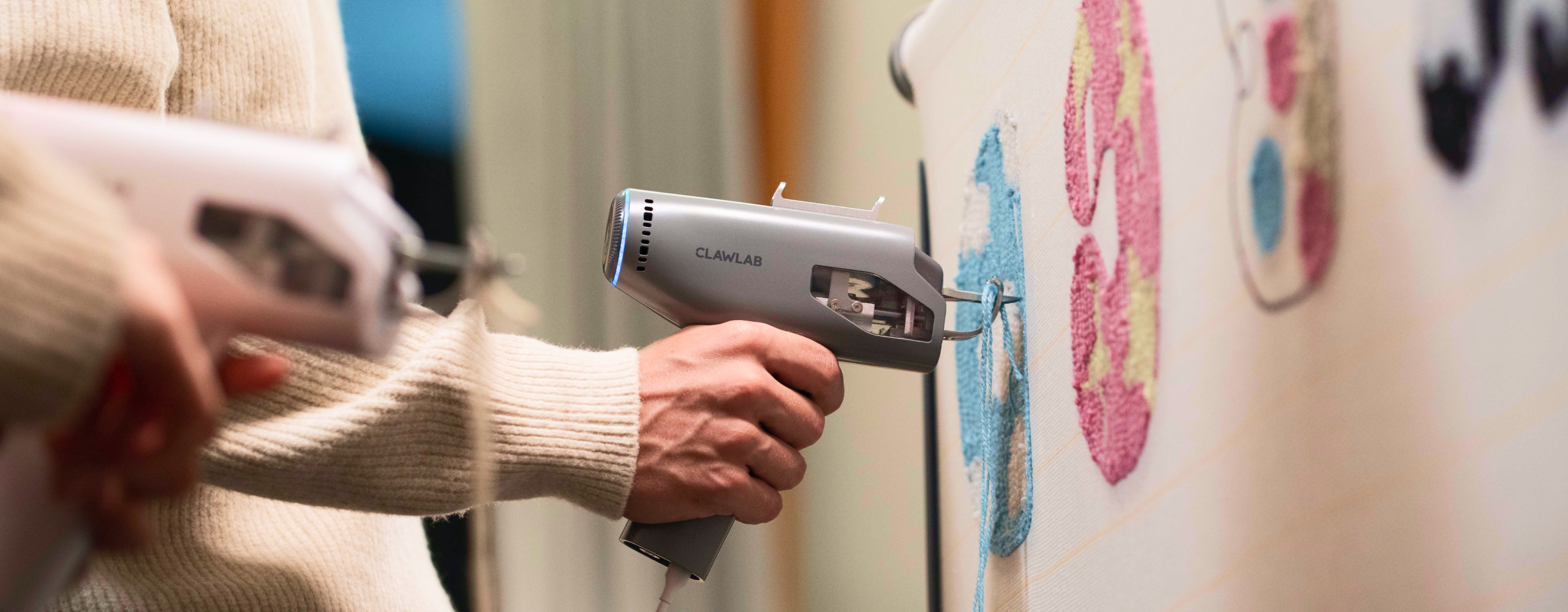 Tufting Gun vs Automated Tufting Machine: Is Push-Button Rug Making the Future?