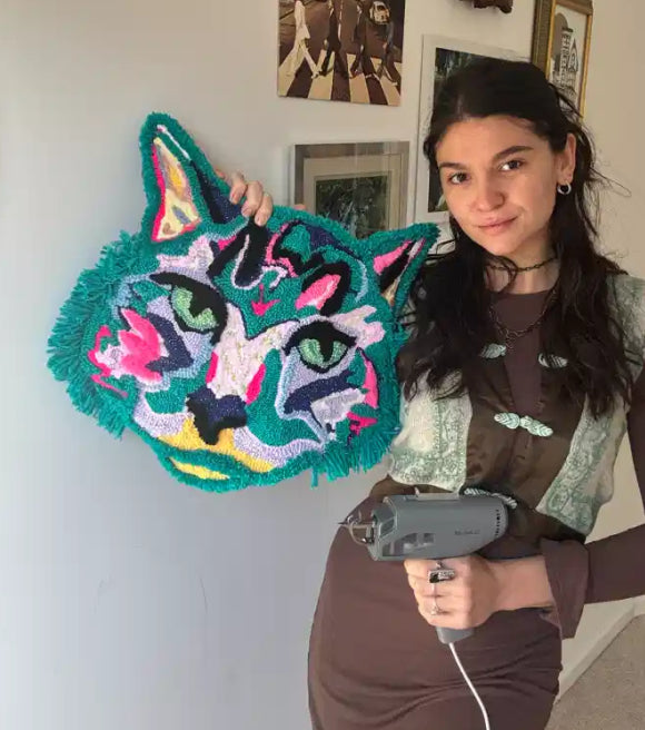 Kathia Touri